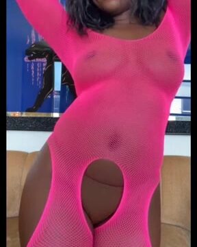 Camille Winbush nude video showing off her body onlyfans